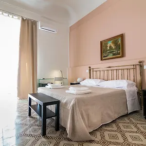 https://liberty-suites.sicilyhotelsitaly.net
